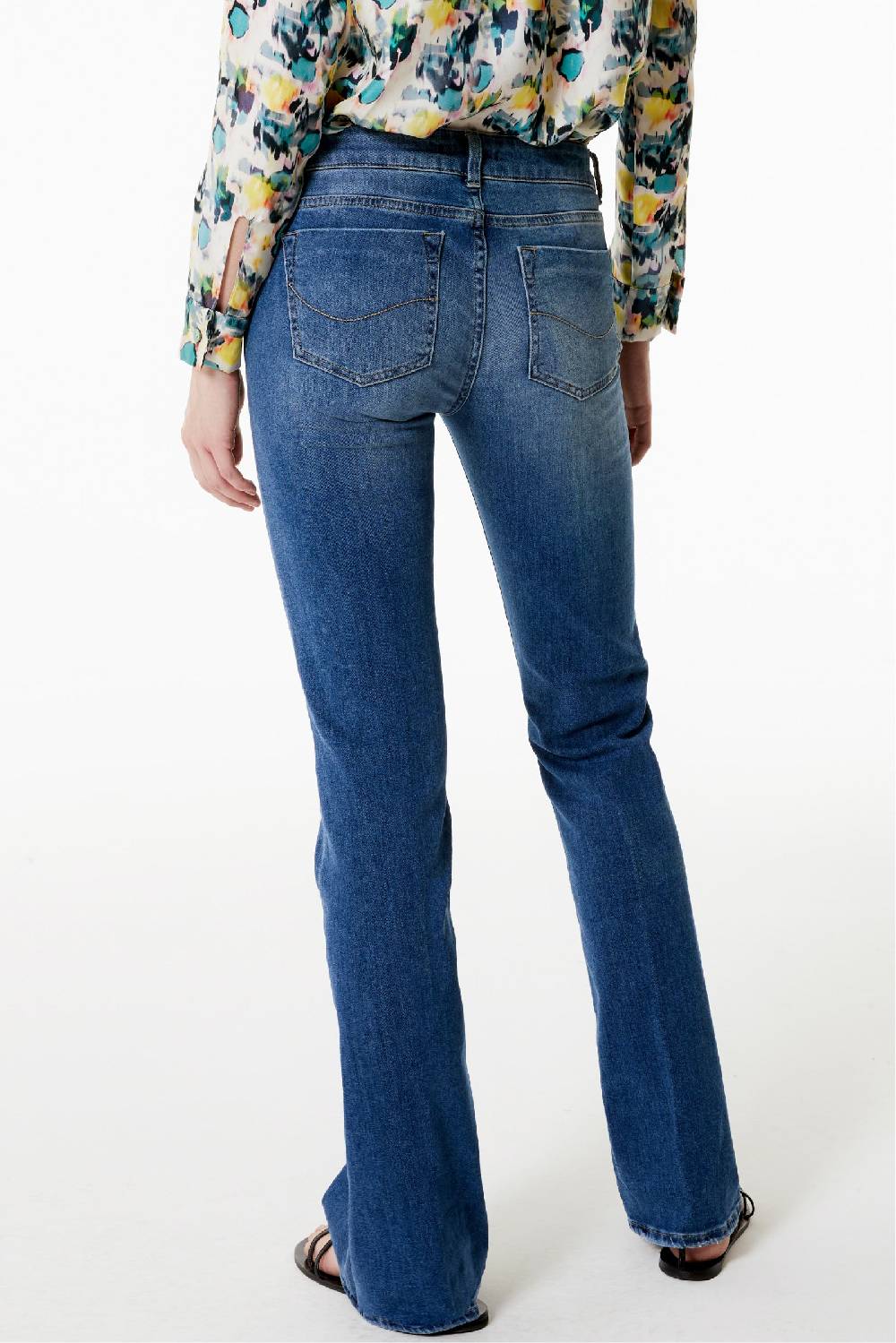Kristina Ti ARIA - Jeans Flare Offerta