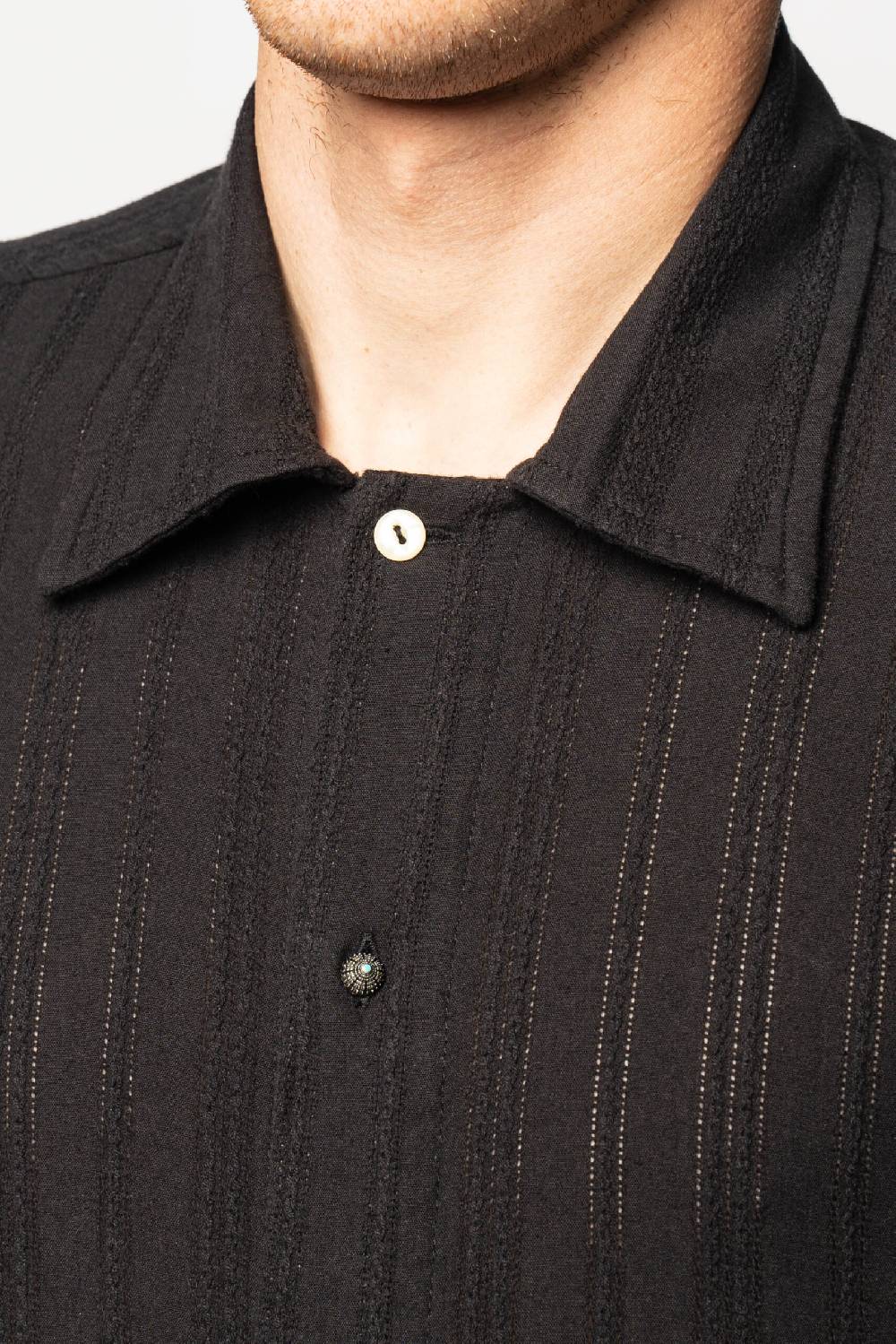 Officina 36 Camicia nera in sangallo rigato Acquista Ora