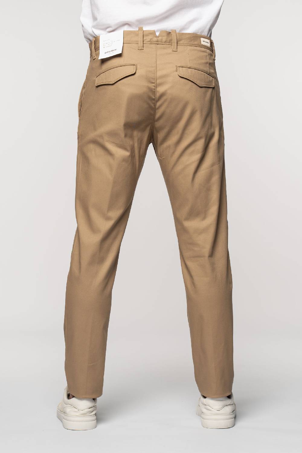 Officina 36 Pantaloni in gabardina sabbia 2025