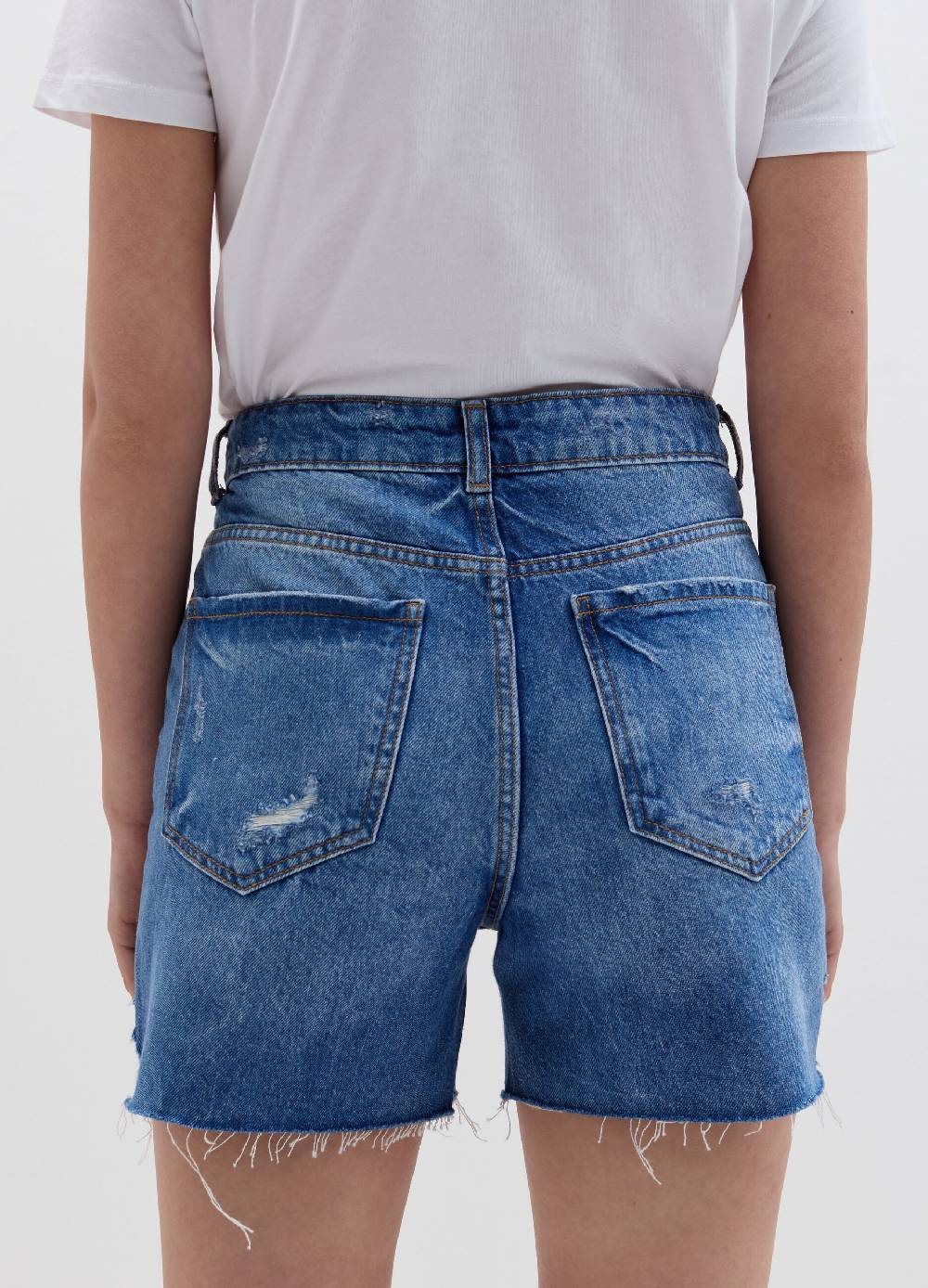 Ovs Shorts mom fit in denim con strappi In Saldo