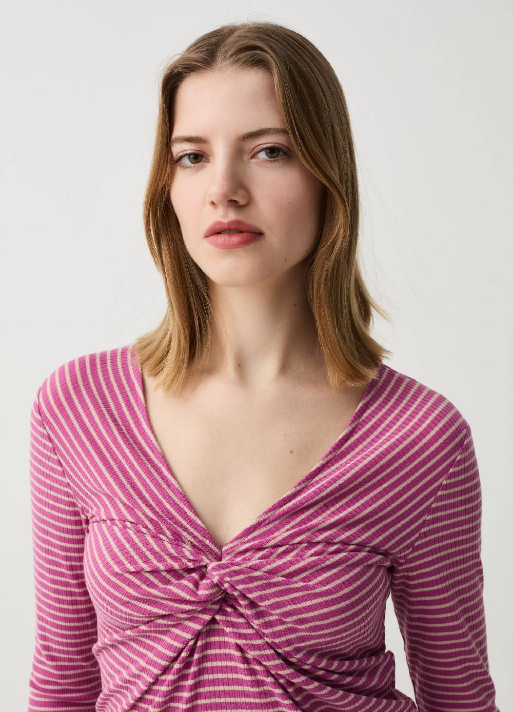 Ovs T-shirt a righe con maniche lunghe e nodo Soddisfazione Garantita