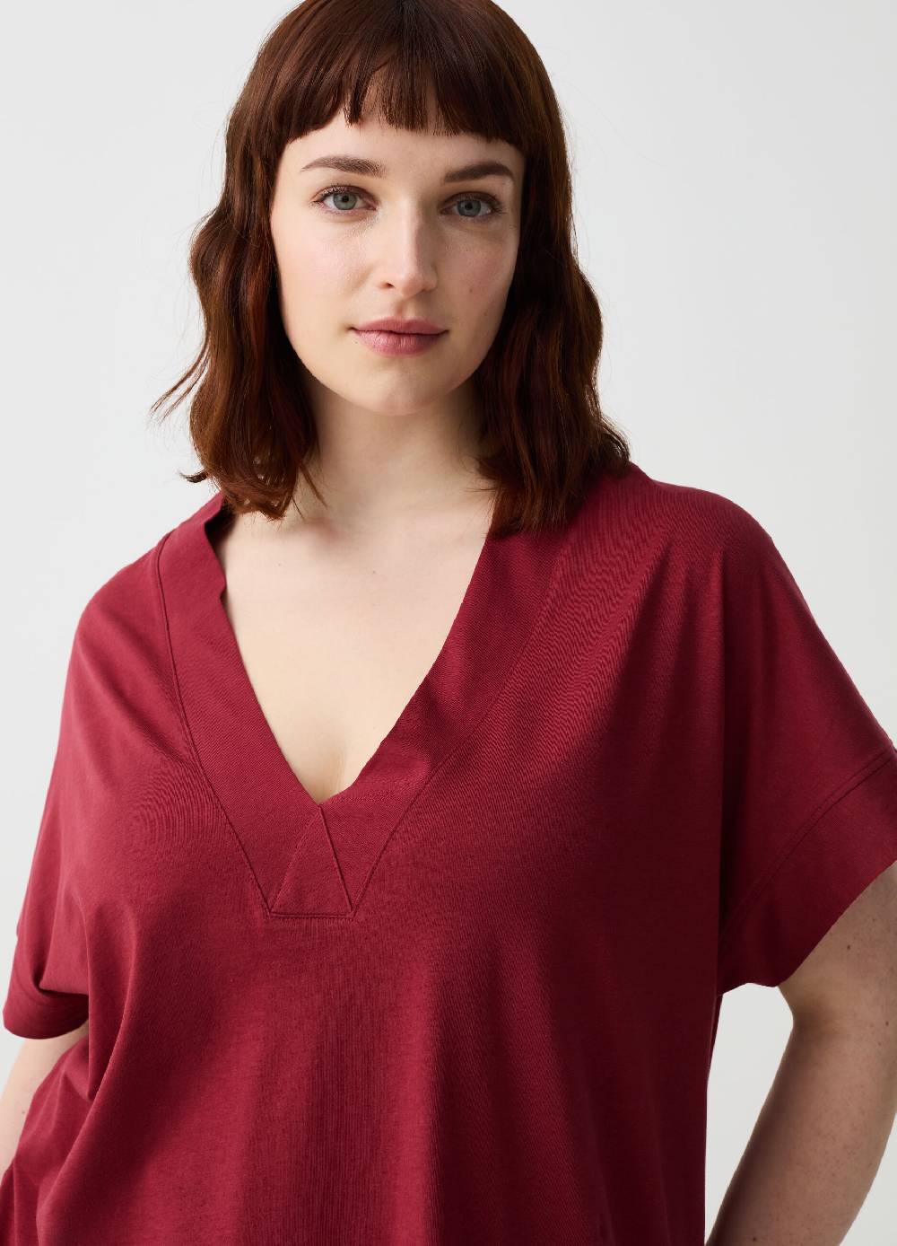 Ovs Abito Essential corto in jersey con scollo a V Curvy Economico