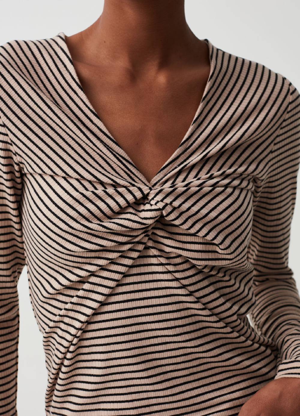 Ovs T-shirt a righe con maniche lunghe e nodo Negozio