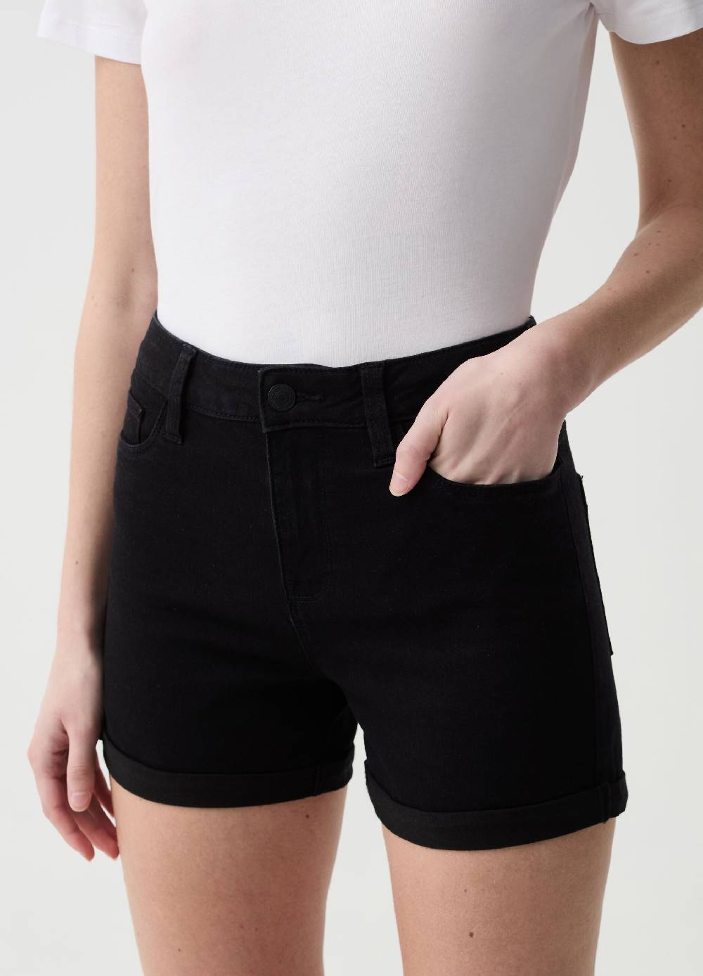 Ovs Shorts in denim con risvolti Online