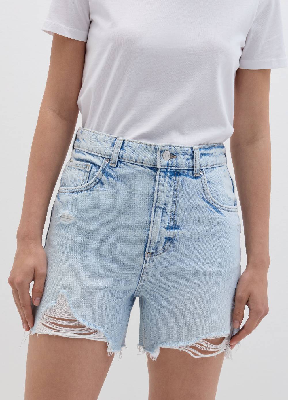 Ovs Shorts mom fit in denim con strappi Promozione Limitata
