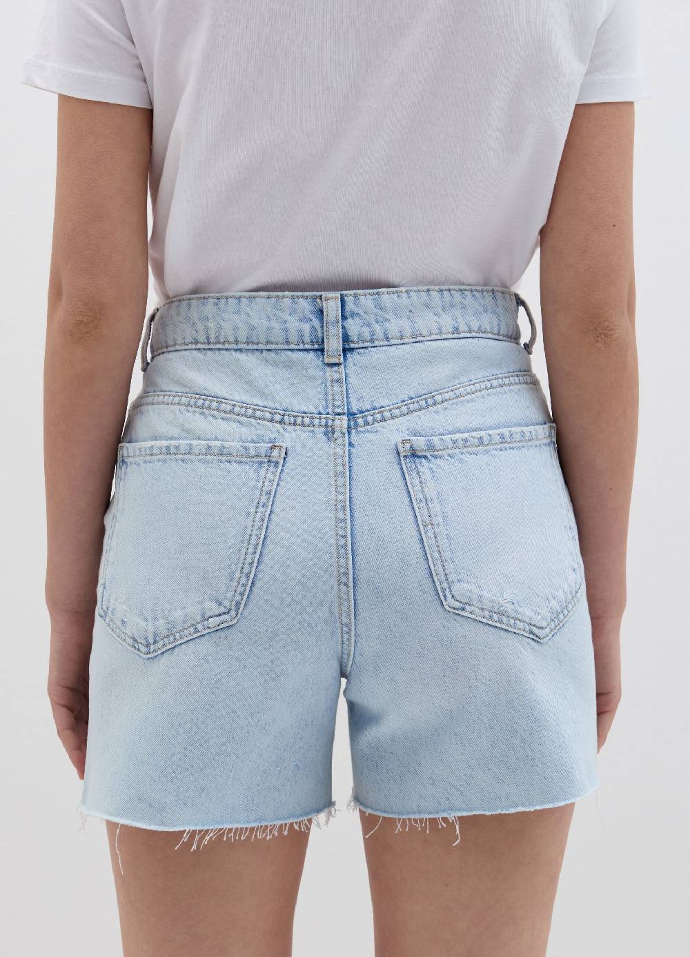 Ovs Shorts mom fit in denim con strappi Promozione Limitata