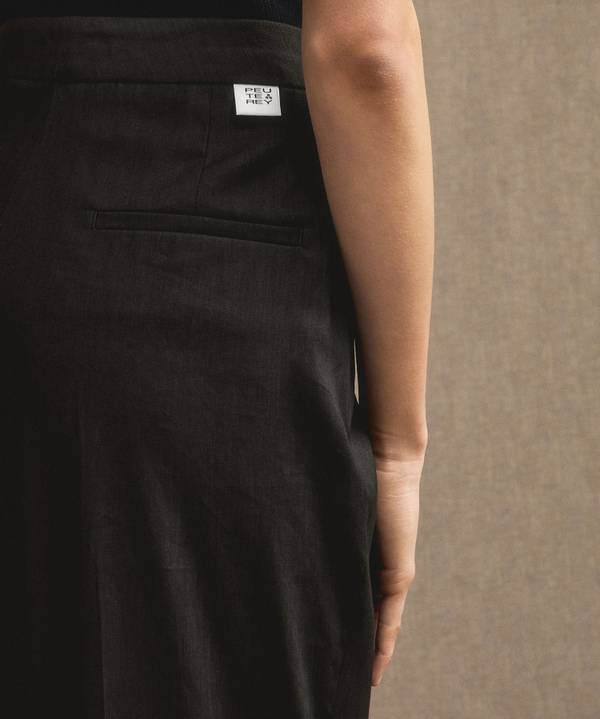 Peuterey Pantaloni in morbido lino Sconto