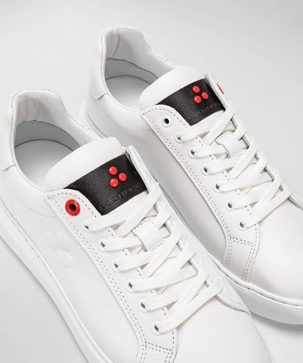 Peuterey Sneaker in pelle con logo goffrato In Vendita
