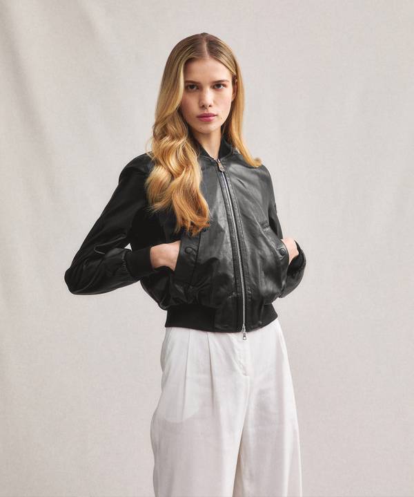 Peuterey Giacca bomber corta in pelle In Vendita
