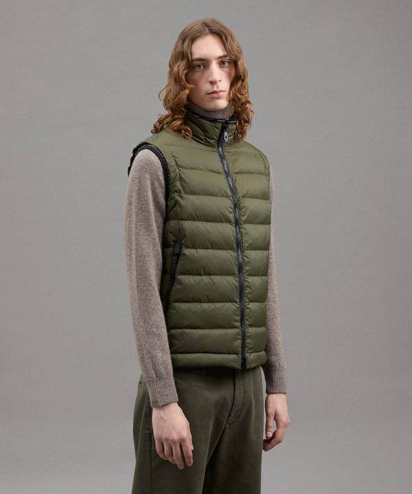 Peuterey Gilet Superleggero In Nylon Riciclato Presa