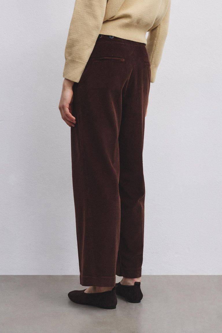 Pomandere Pantalone con pince in velluto a coste Offerta