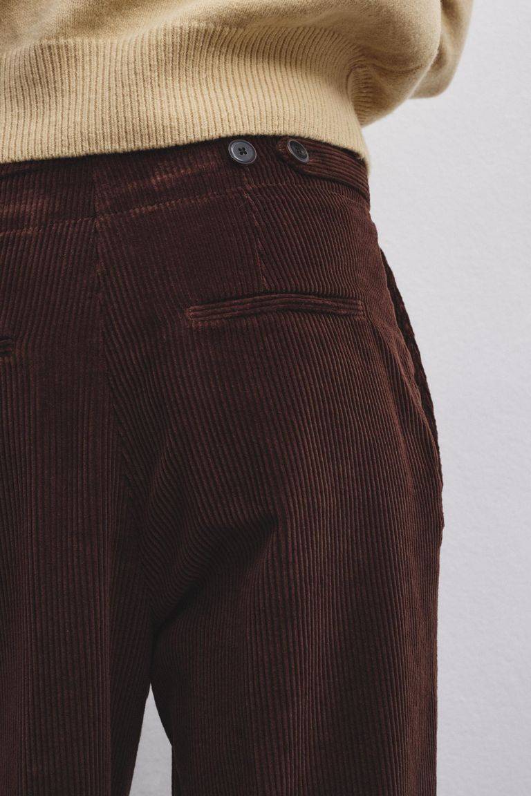 Pomandere Pantalone con pince in velluto a coste Offerta