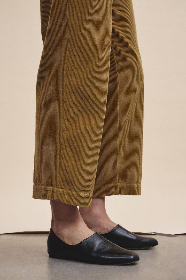 Pomandere Pantalone con pince in velluto a coste Italia