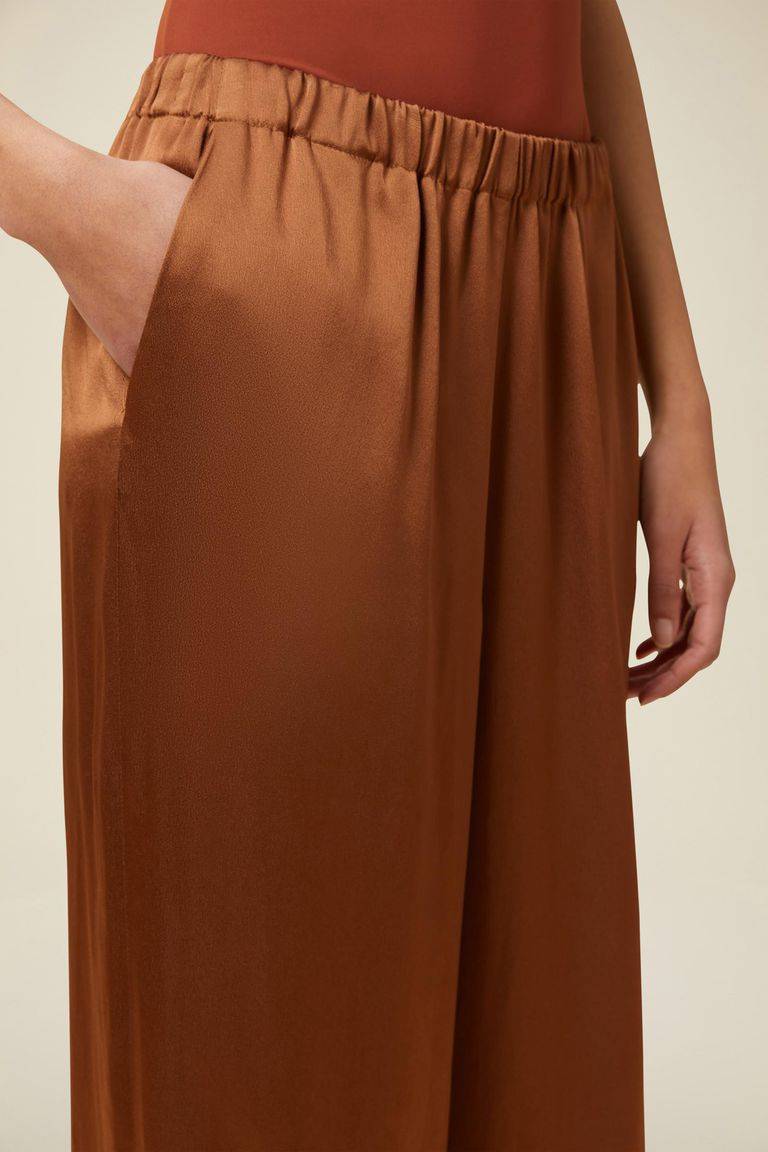 Pomandere Pantalone ampio con elastico in vita lucido Saldi Di Fabbrica