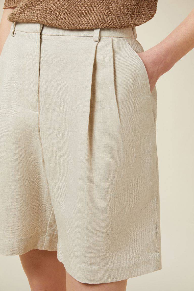 Pomandere Shorts con pinces Promozione Limitata