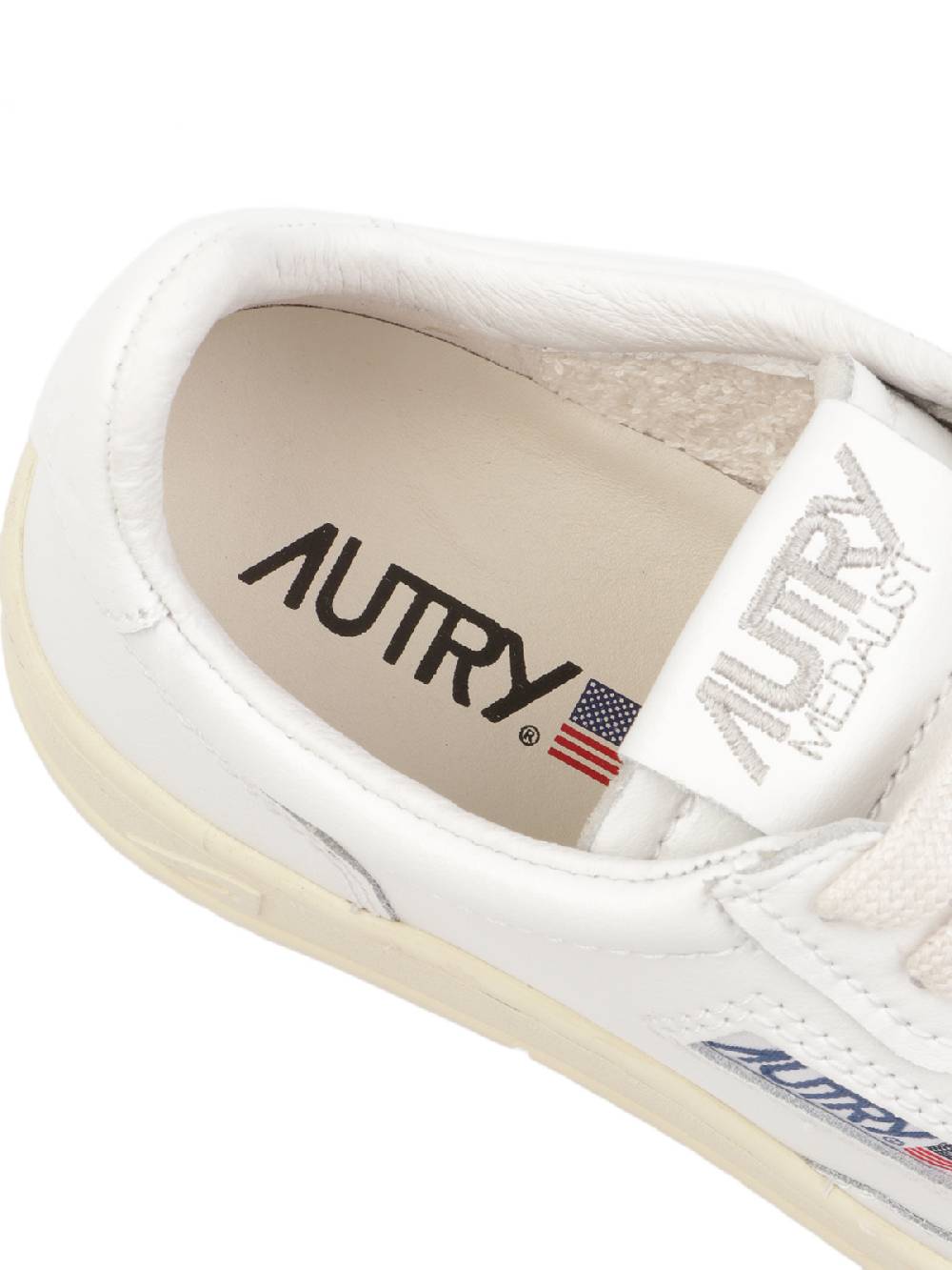 AUTRY Sneakers Donna In Pelle Saldi