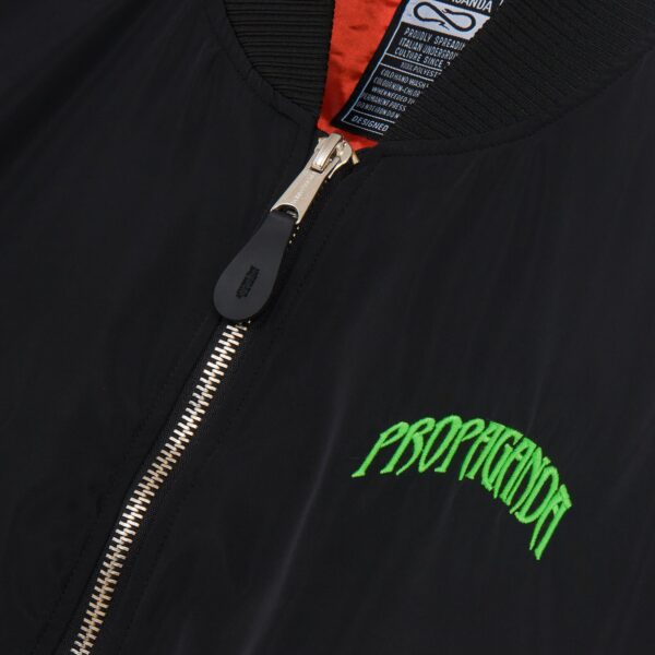 Propaganda Triangle Panther Bomber – Black Italia