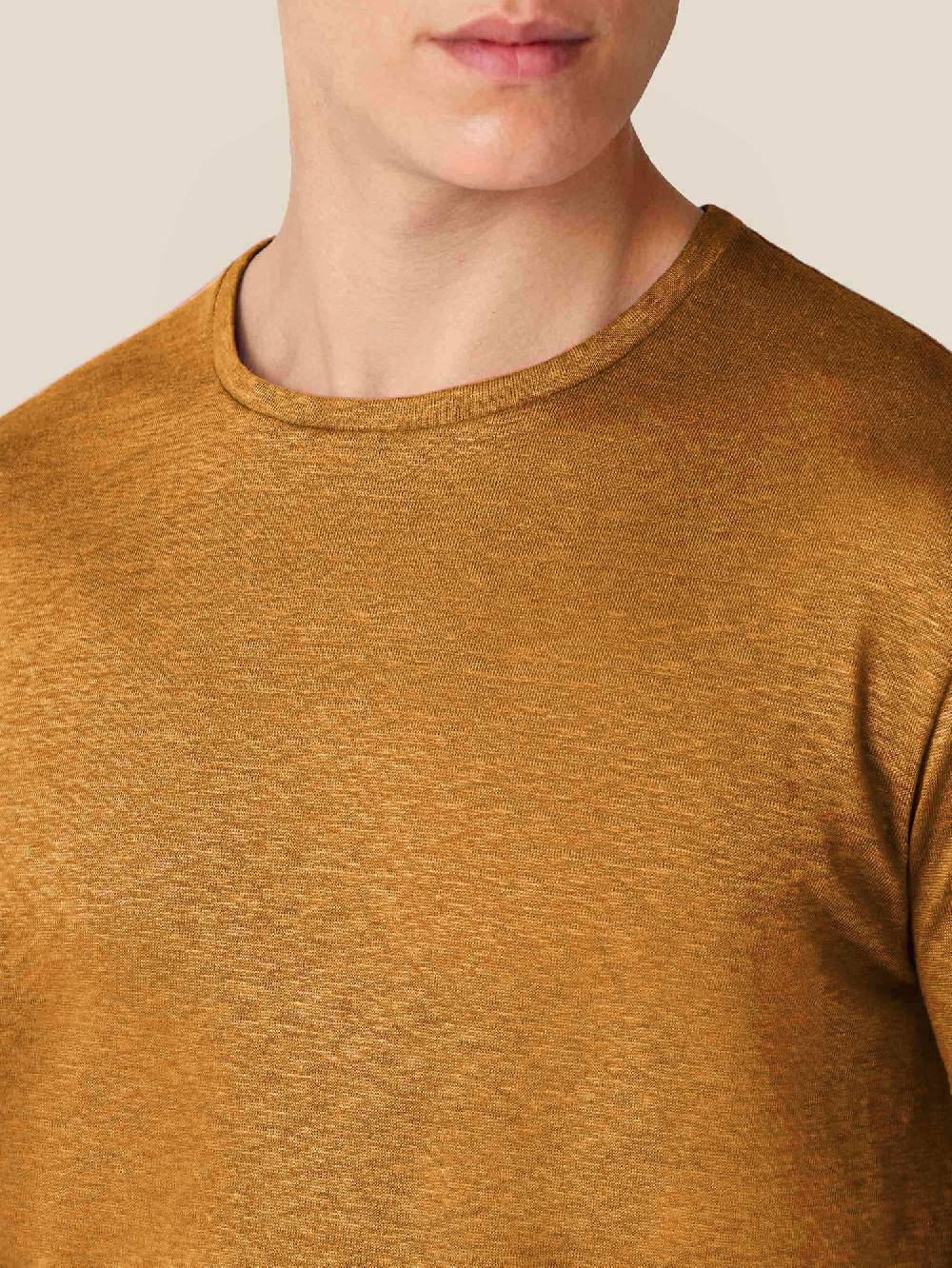 Luca Faloni T-ShirtJersey di Lino In Vendita