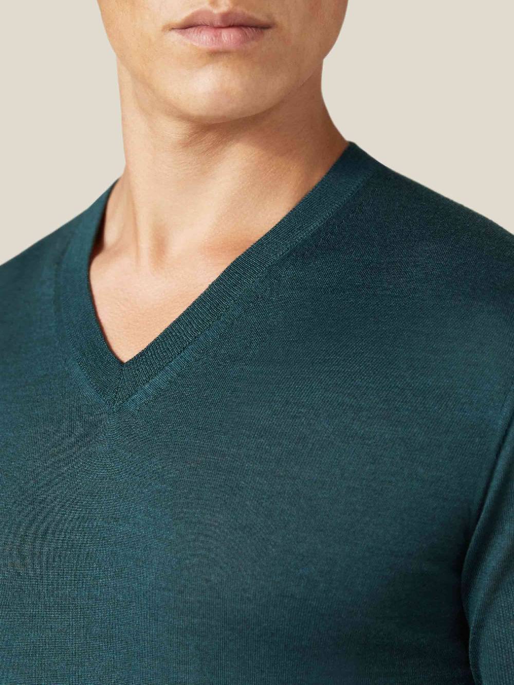 Luca Faloni Scollo a VSeta-Cashmere Negozio