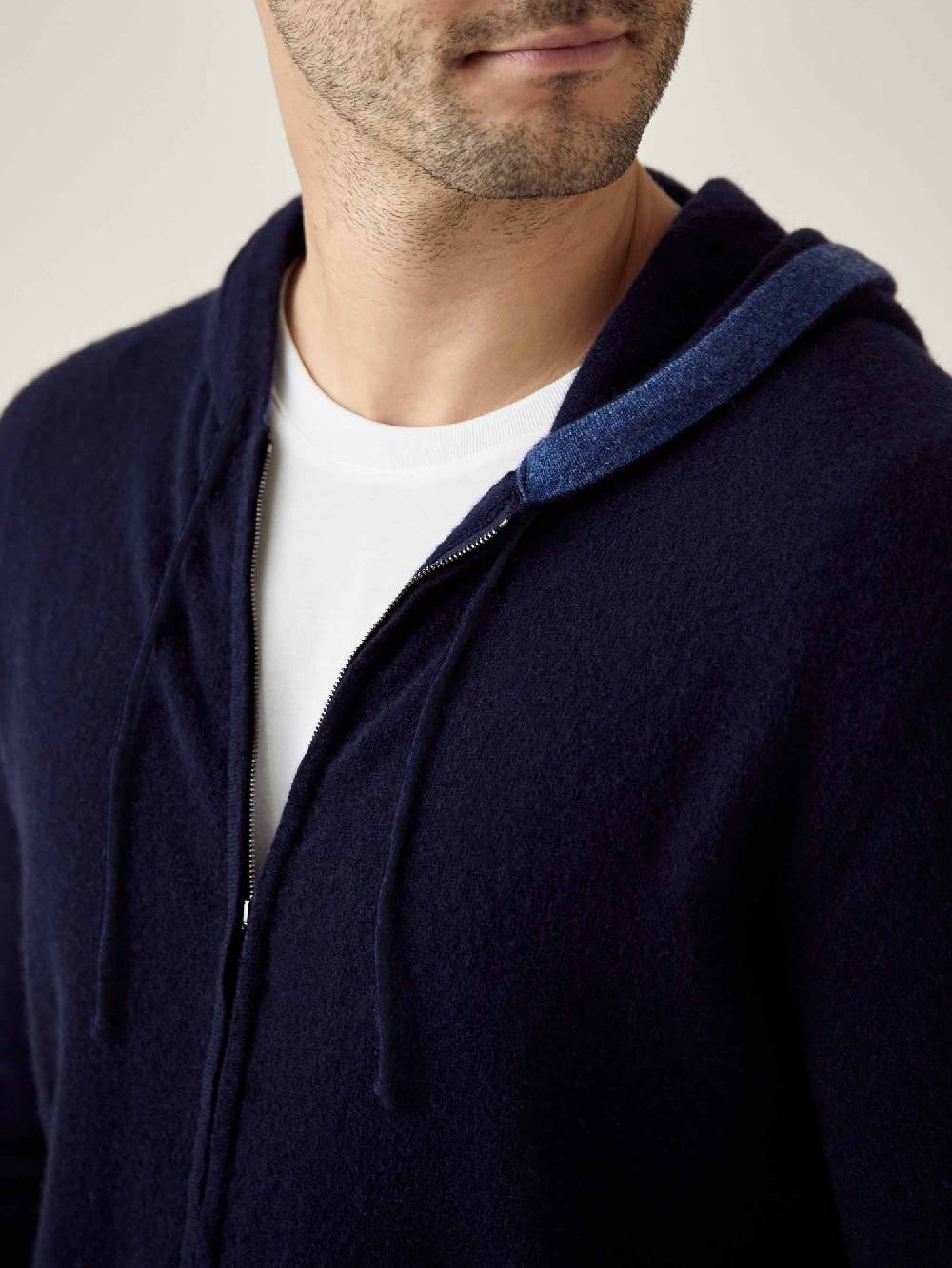 Luca Faloni Felpa con cappuccio e zipcashmere a 2 fili Black Friday