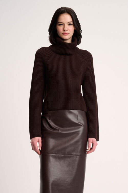 Luisa Spagnoli Magnus - Pullover dolcevita a coste 50% di sconto per tempo limitato