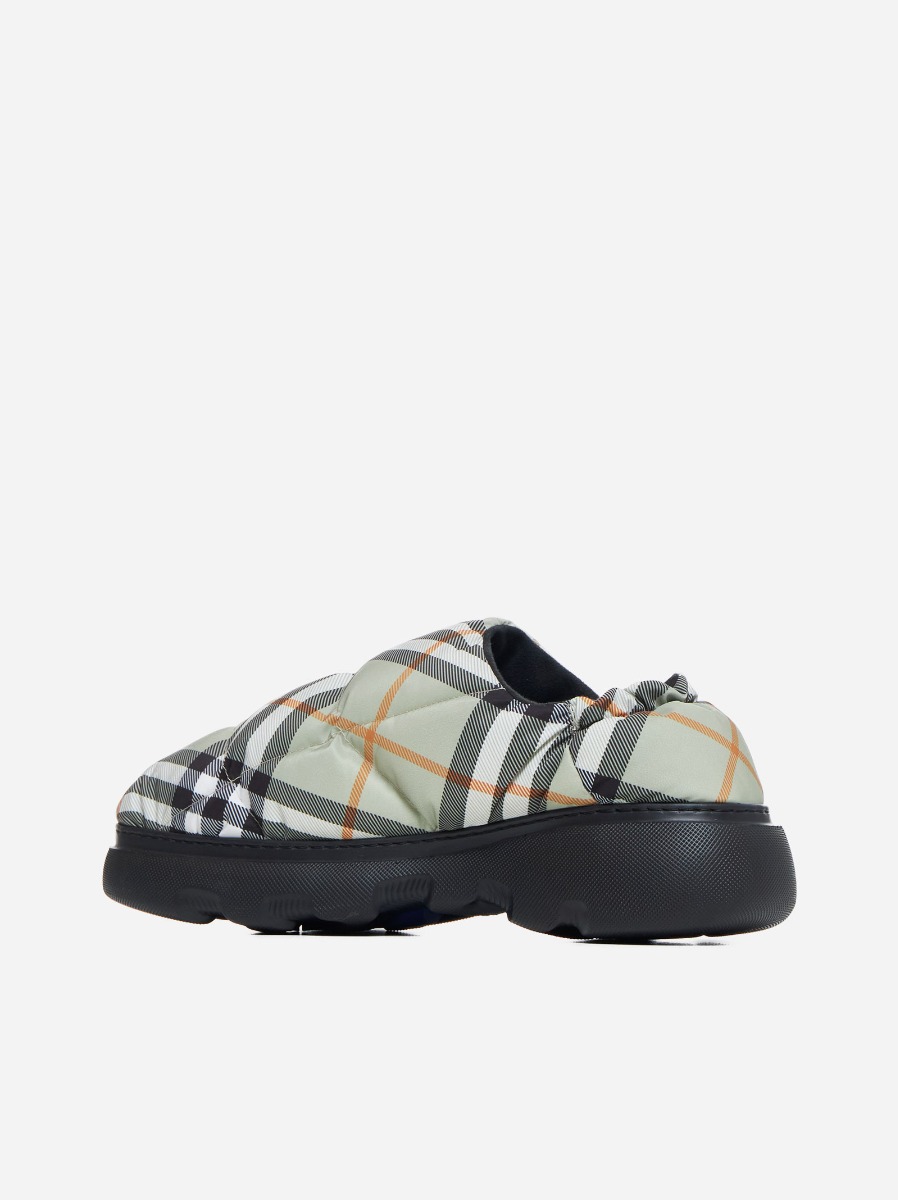 BURBERRY Slip-on Pillow in nylon check Fino Al -60%