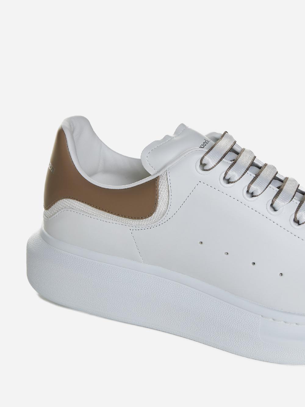 ALEXANDER MCQUEEN Sneakers Oversize in pelle Sottocosto
