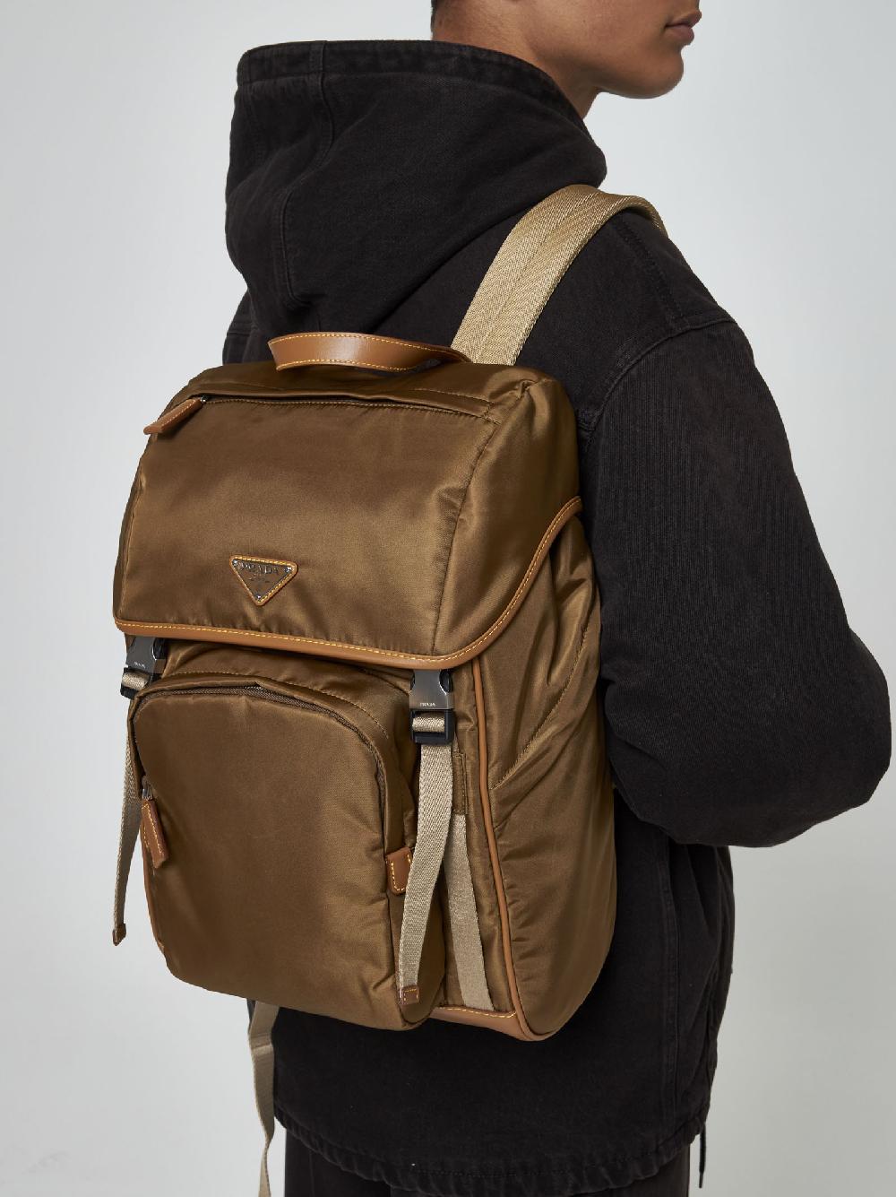 PRADA Zaino in Re-Nylon Sconti VIP