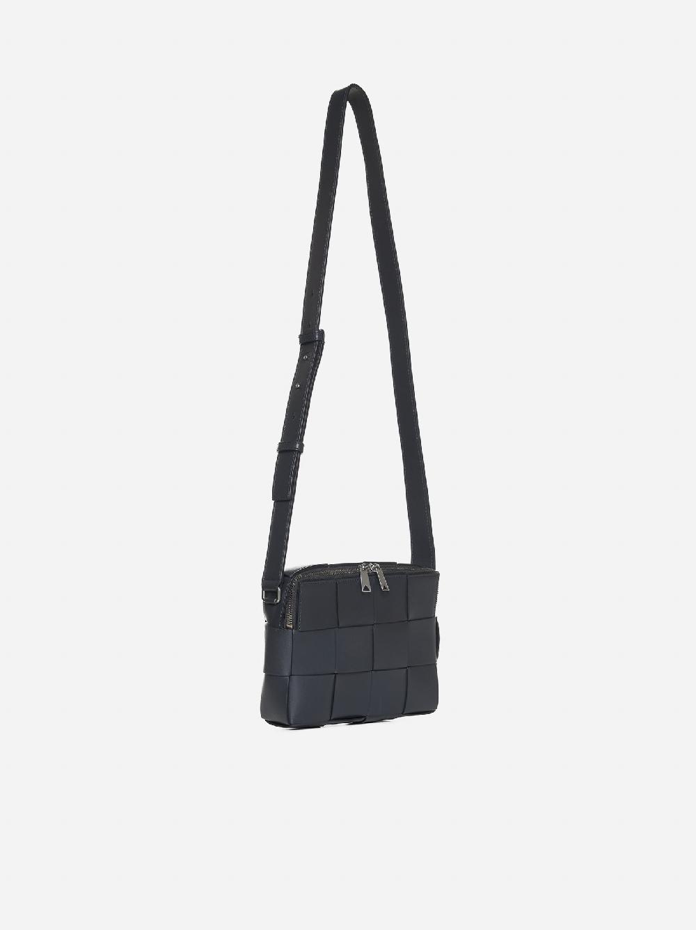 BOTTEGA VENETA Borsa Cassette piccola in pelle Negozio