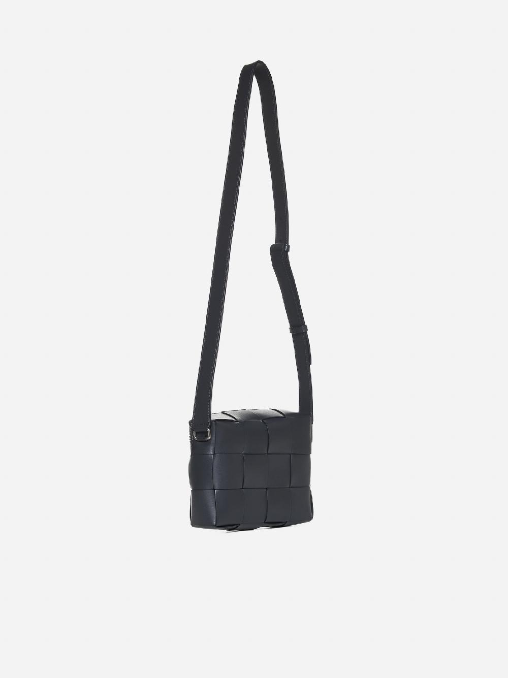 BOTTEGA VENETA Borsa Cassette piccola in pelle Negozio