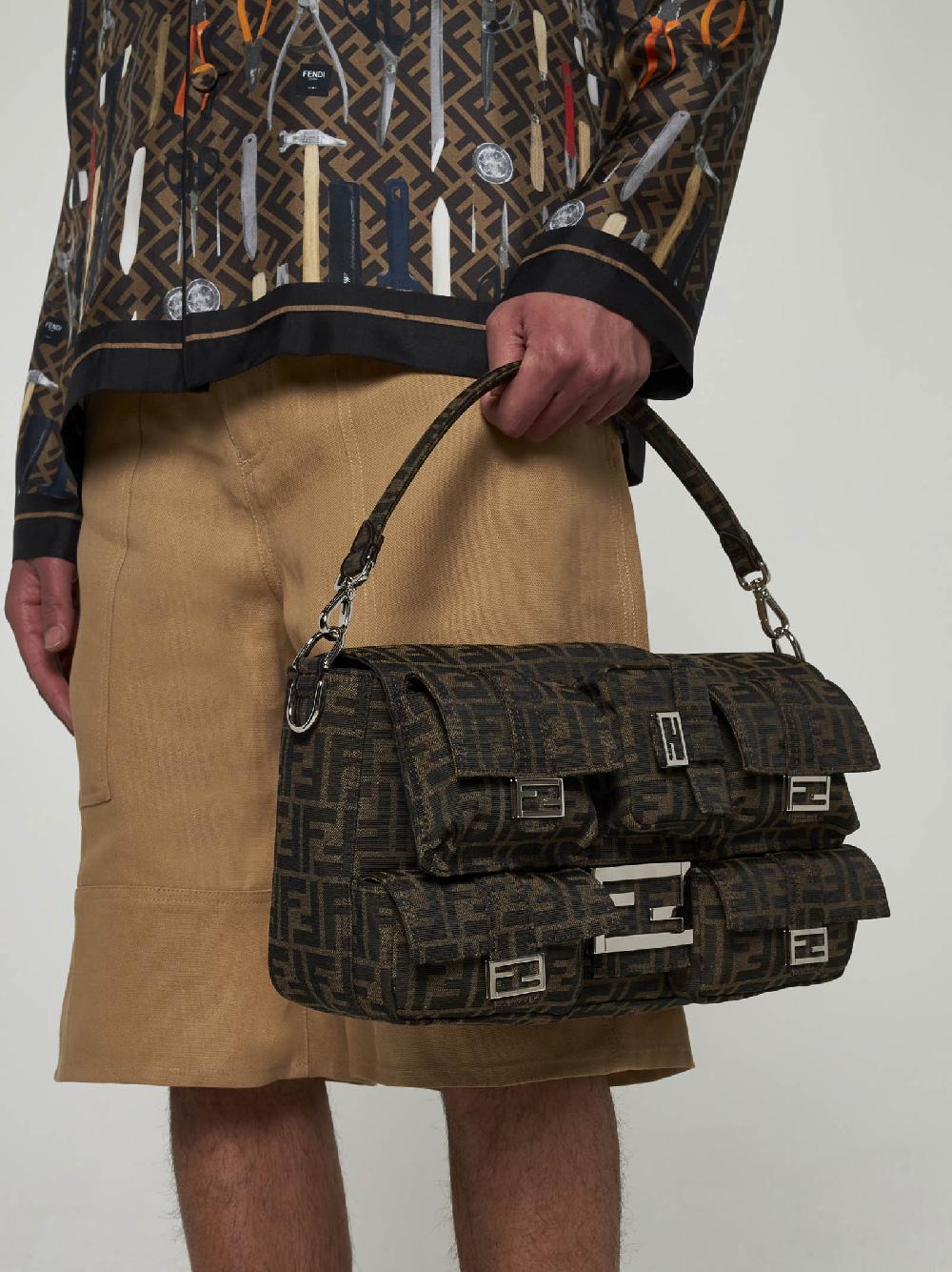 FENDI Borsa Baguette Multipocket Maxi in tessuto FF Italy