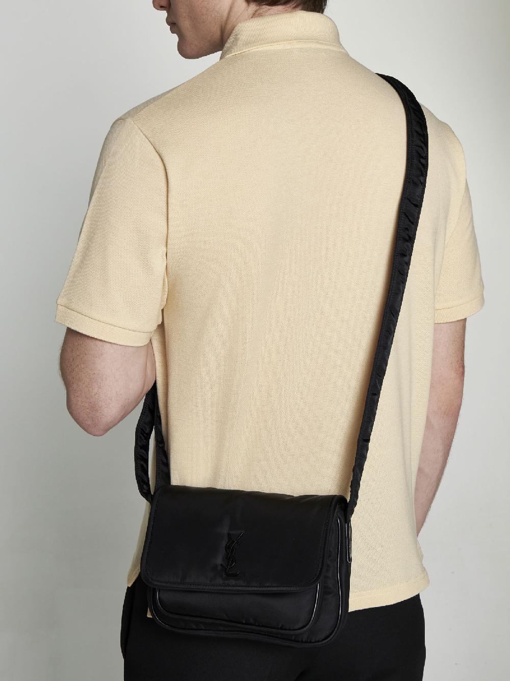 SAINT LAURENT Borsa messenger Niki piccola in nylon Negozi Online