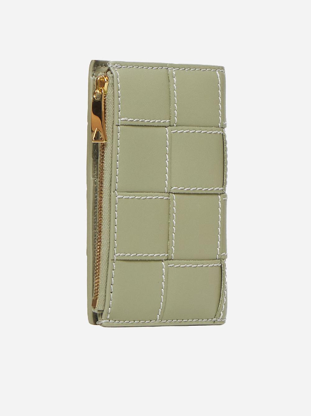 BOTTEGA VENETA Portafoglio Cassette medio in pelle Intreccio In Vendita