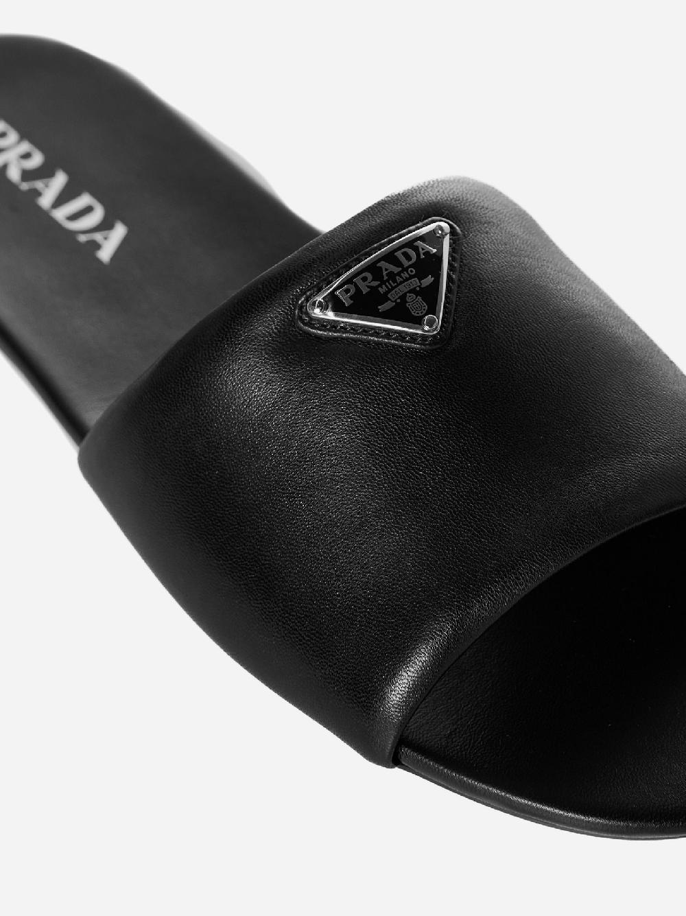 PRADA Sandali flat in nappa Qualità