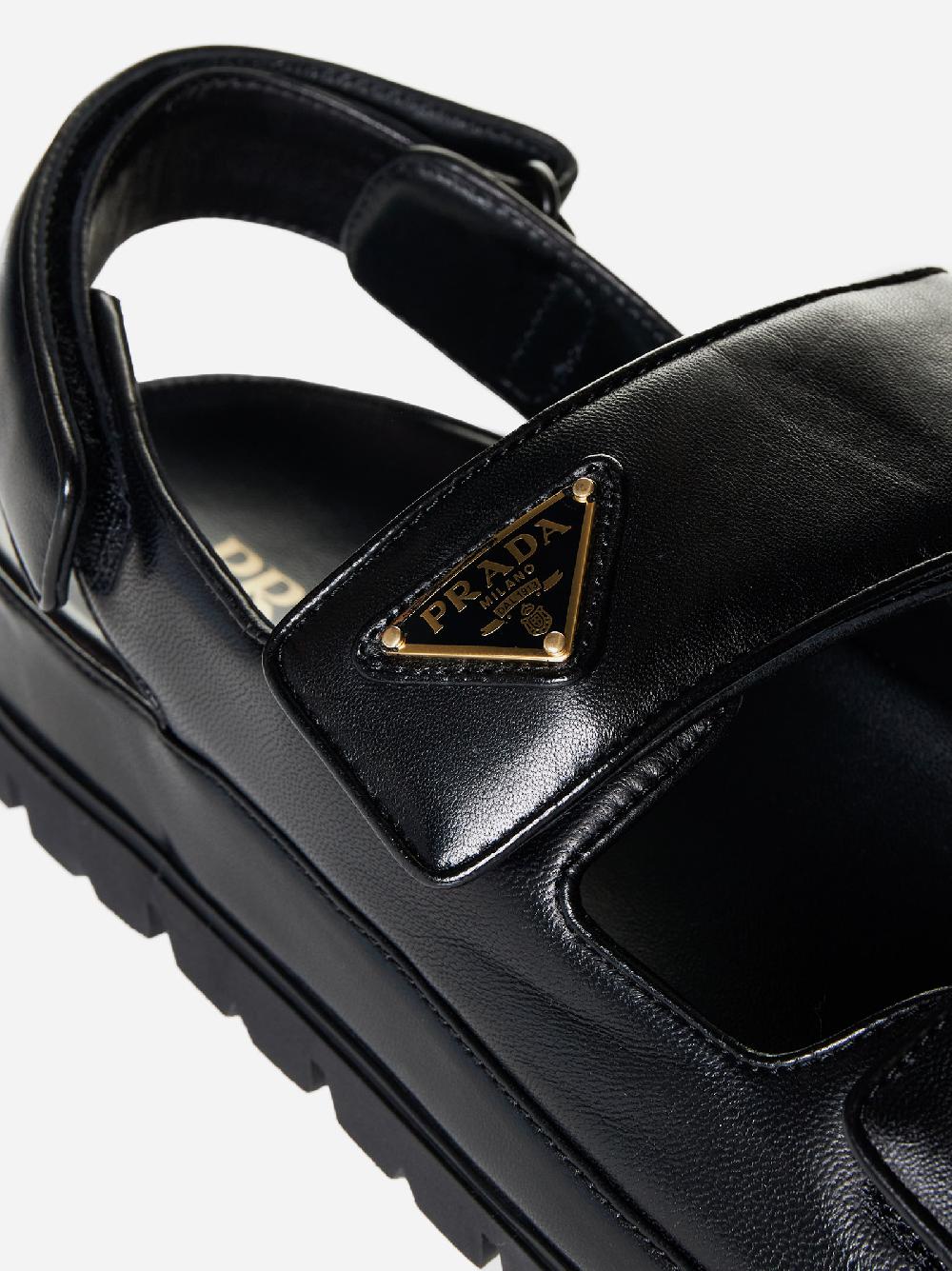 PRADA Sandali in pelle Acquista Ora