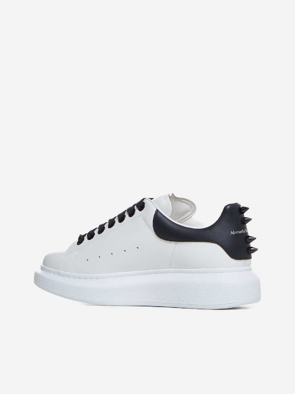 ALEXANDER MCQUEEN Sneakers Oversize in pelle con borchie Outlet