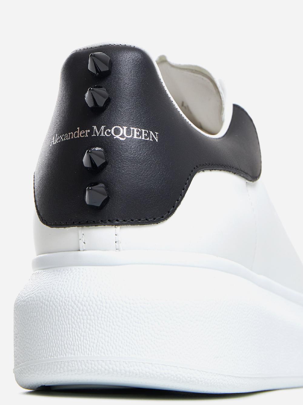 ALEXANDER MCQUEEN Sneakers Oversize in pelle con borchie Outlet