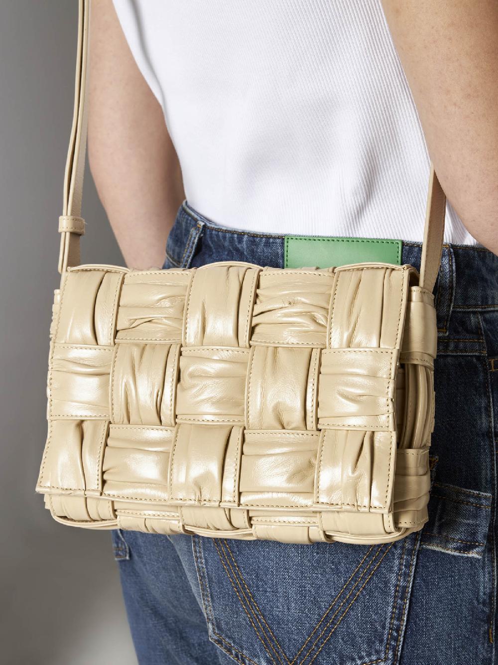 BOTTEGA VENETA Borsa Cassette in pelle Intreccio Plisse’ Negozio