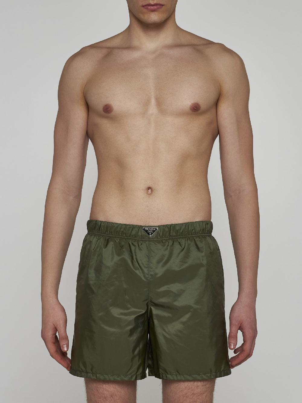 PRADA Shorts in Re-Nylon con placca-logo Offerta