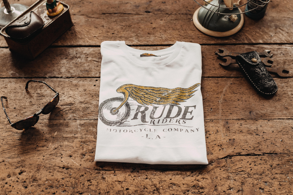 Rude Riders T-Shirt Uomo Flying Wheel Bianca Fino al 55% di sconto