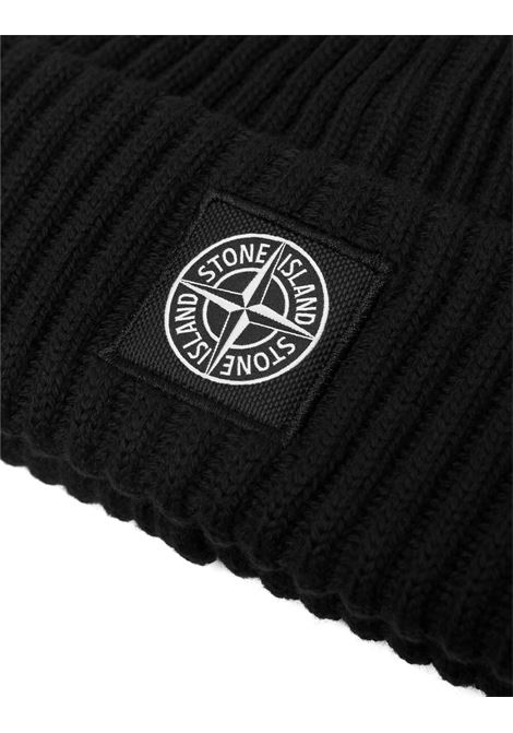 STONE ISLAND Berretto In Lana a Coste Nero Con Logo - STONE ISLAND Italia