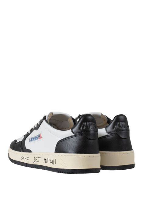 AUTRY Sneakers Medalist Low In Pelle Bianca e Nera - AUTRY Presa