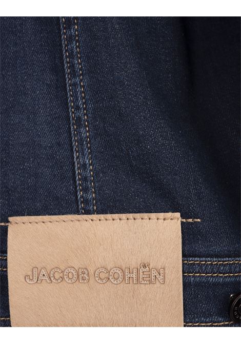 JACOB COHEN Giacca Trucker Sherpa in Mid Blue Comfort Denim - JACOB COHEN Offerta speciale