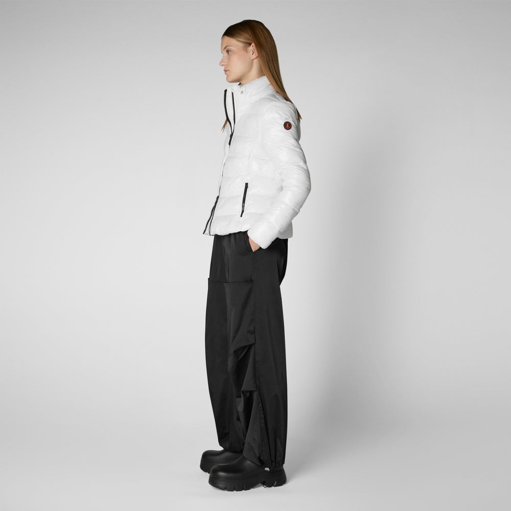 Save the duck PIUMINO ANIMAL FREE CON CAPPUCCIO DONNA COSMARY BIANCO NATURALE Economico