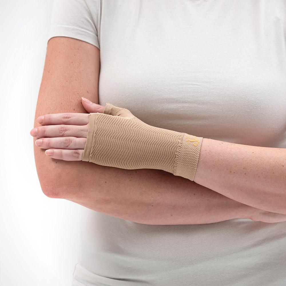 Solidea Micromassage Gauntlet CCL. 2 Acquista Ora