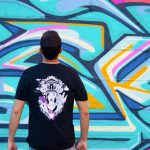 Sort of looser UNISEX T-shirt BARONG_Black Violet #baliinspired Fino al 55% di sconto