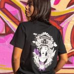 Sort of looser UNISEX T-shirt BARONG_Black Violet #baliinspired Fino al 55% di sconto