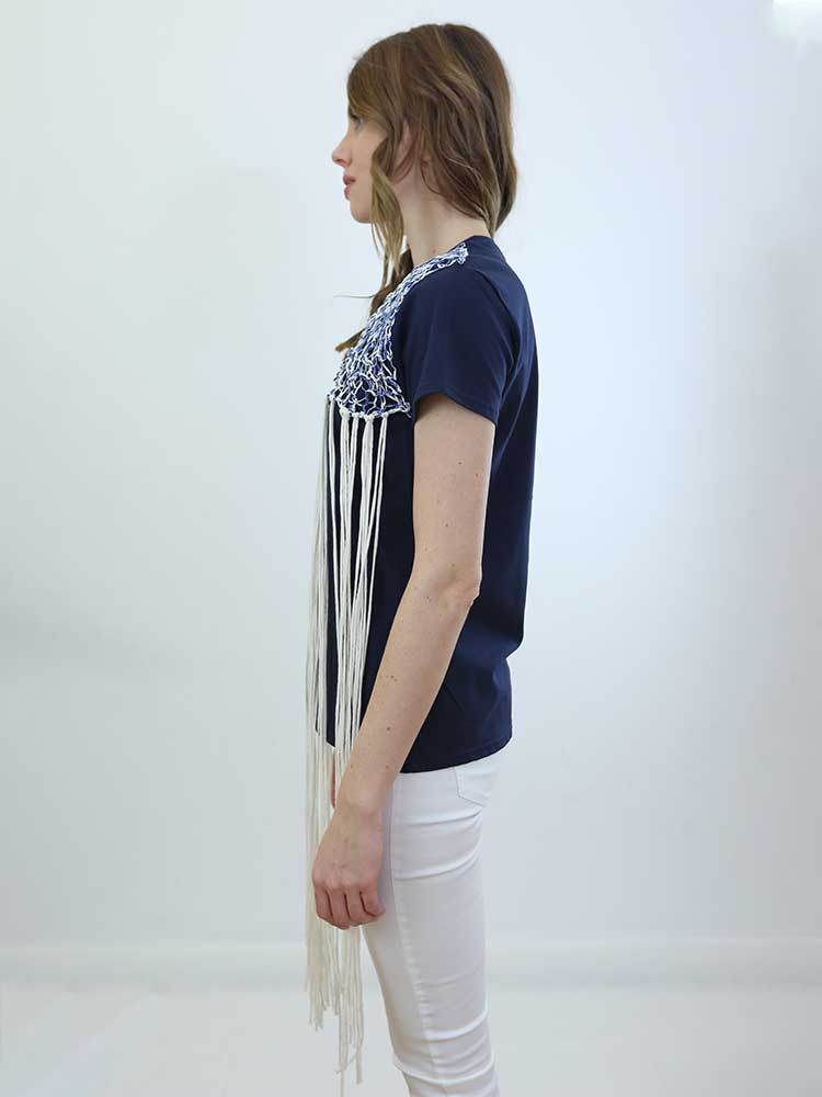 Tricot à Porter T-SHIRT CON APPLICAZIONE A RETE E FRANGE Promozione