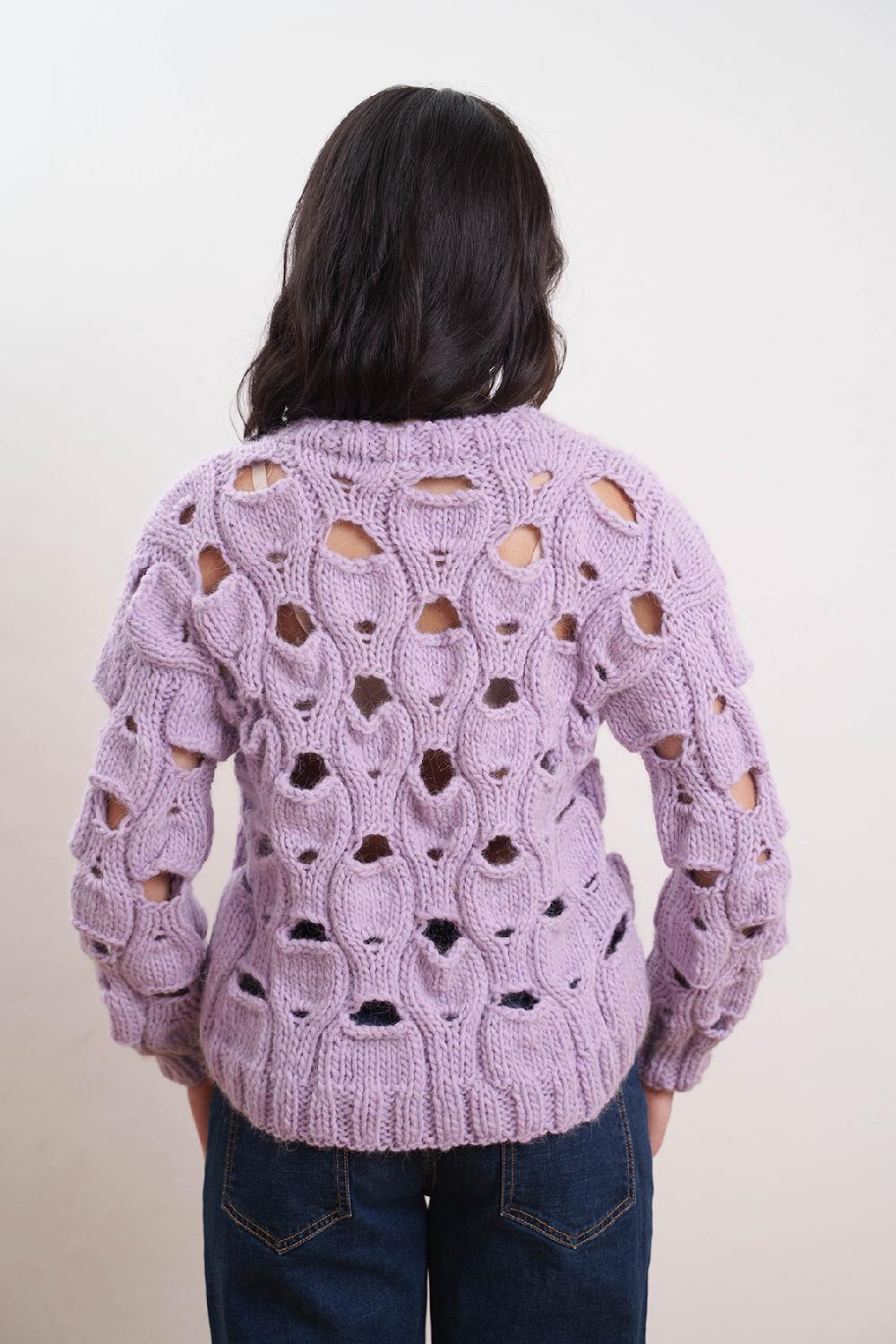Tricot à Porter Maglia girocollo in lana traforata all over Nuova