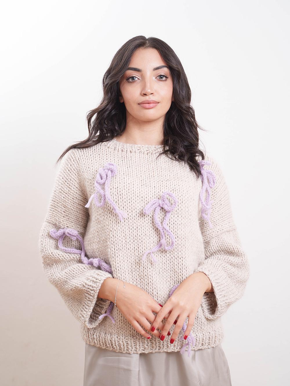 Tricot à Porter Maglia giro fiocchi applicati Moda